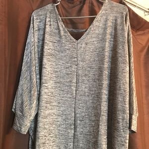 Lane Bryant Black/White V-Neck Top Sz 22/24